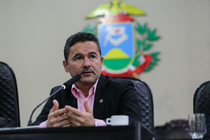 João Batista comemora decisão que garante criação de Cartório para Santo Antônio do Leste