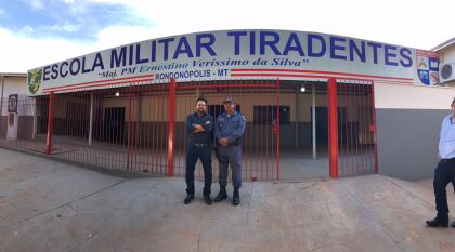 Delegado Claudinei visita Escola Militar Tiradentes de Rondonópolis