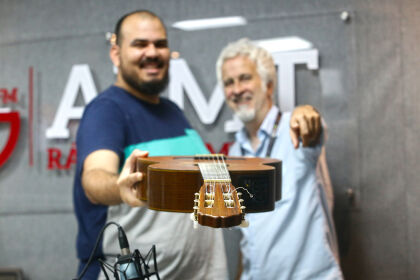 Henrique Maluf no programa Sons de Mato Grosso da Rádio Assembleia
