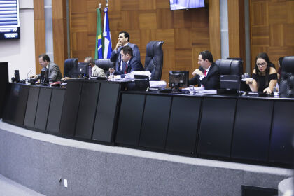 Deputados instalam Comissão Especial de revisão da Constituição Estadual nessa quinta-feira.