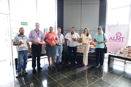 Sala da Mulher entrega uma tonelada de alimentos para 4 entidades filantrópicas