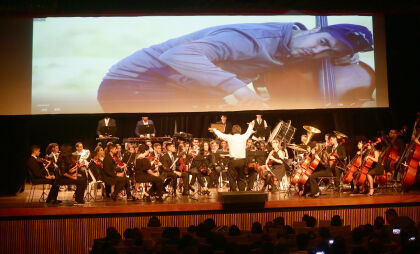 Orquestra Sinfônica CirandaMundo realiza concerto no Teatro Zulmira Canavarros