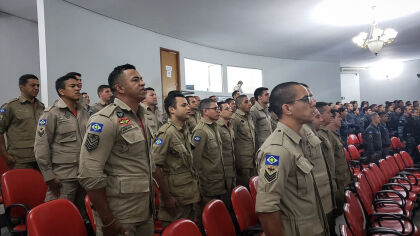 Policiais e bombeiros militares de Rondonópolis recebem moção de aplausos