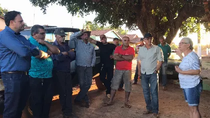 Delegado Claudinei visita a comunidade de Jarudore