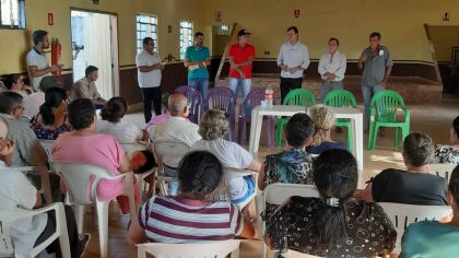 Deputado Thiago Silva participa de reunião com moradores do Jarudore