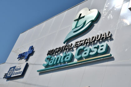 Deputados visitam o Hospital Estadual  Santa Casa