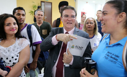 Estudantes da escola Almira de Amorim Silva, de Cuiabá, participaram do programa mês de setembro