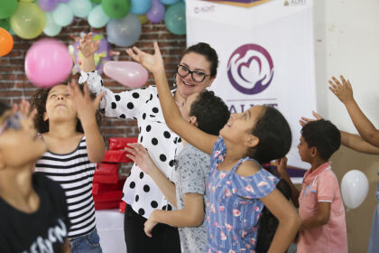 Projeto Reforço Escolar, no bairro Serra Dourada, recebe Dia das Crianças
