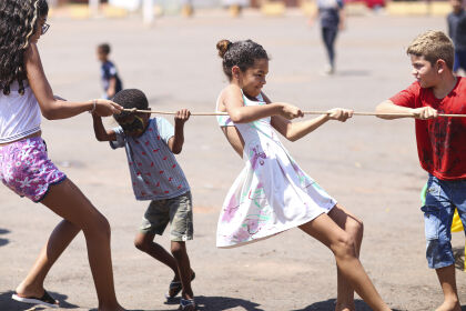 Dia das Crianças no bairro Nova Esperança, em Cuiabá