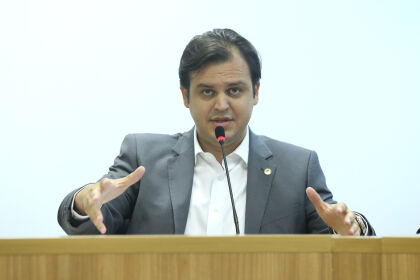 Thiago Silva discursa na AL-MT