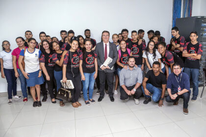 Programa Por dentro do Parlamento já recebeu aproximadamente 85 mil pessoas, a maioria estudantes