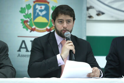 Deputado estadual Ulysses Moraes participa de audiência pública em Campos de Júlio