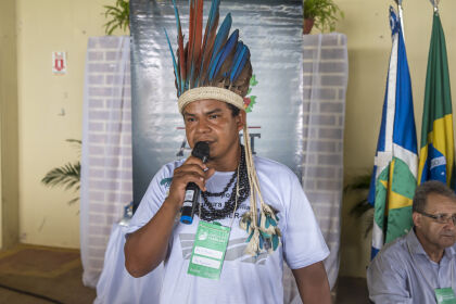 O cacique José de Arruda Mendes, da Aldeia Acorizal, de Porto Espiridião, pontuou que por falta de regularização fundiária a situação é crítica e pediu apoio das lideranças