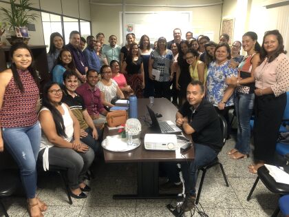 Os recursos estão sendo direcionados para obras estruturais. A Escola Estadual Campo Sales, de Juscimeira, passa por um momento crítico e gestores agradeceram ao deputado pelos recursos destinados. 