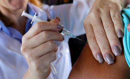 Governo poderá exigir comprovante de vacinação em todos os atos administrativos