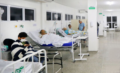 Lúdio Cabral identifica tendência de queda na curva da pandemia em Mato Grosso