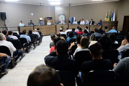 Em audiência pública, população opina sobre mudança da comarca de Gaúcha do Norte