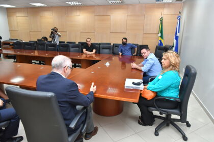 Presidente Eduardo Botelho recebe representantes da OAB para discutir Pantanal Mato-grossense
