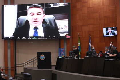 João Batista vota favorável a proposta de isenção de IPVA para setores atingidos pela pandemia