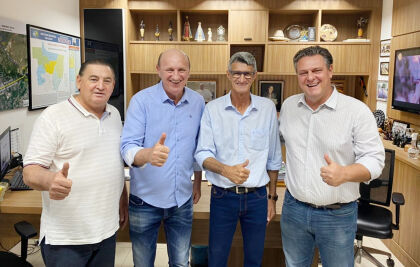 Em Cuiabá, prefeito agradece a parceria e atenção do deputado Nininho.