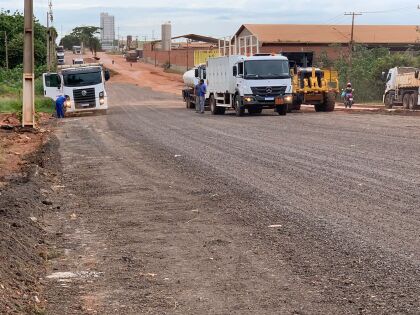 Começa obra de manutenção no asfalto do Distrito Industrial antigo de Rondonópolis