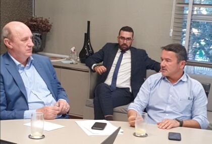 O deputado João Batista relata a importância social da reunião, que apontou dados técnicos visando aperfeiçoar profissionalmente os jovens para que tenham melhores oportunidades de emprego 