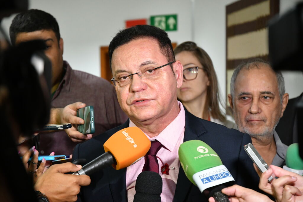 Botelho destaca derrubada de veto para ajudar municípios de até 50 mil habitantes