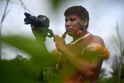 Cantora gaúcha lança clipe em defesa dos povos indígenas, com filmagens em Mato Grosso