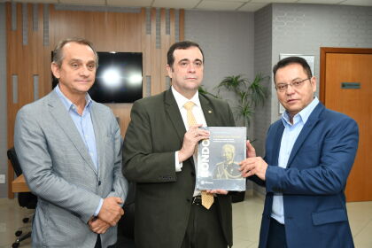 Presidente Eduardo Botelho recebe Juan Angel, Embaixador do Paraguai