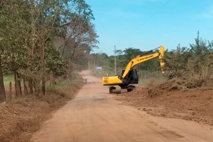 Botelho destaca início da obra de pavimentação no Distrito Aguaçu
