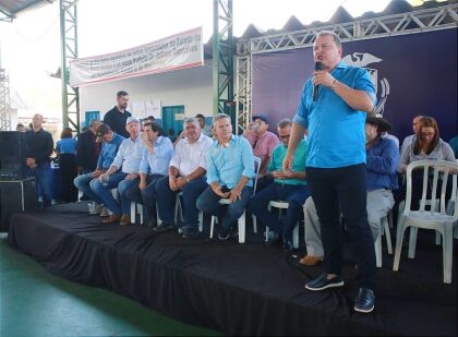 Municípios do Araguaia celebram convênios e prefeitos agradecem atuação de Max Russi