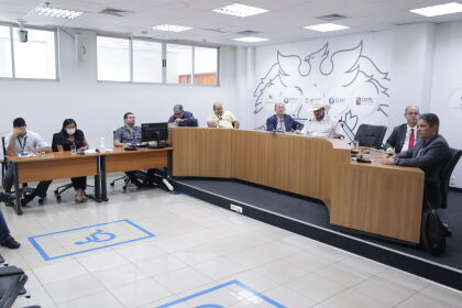 Também via videoconferência, ainda foi ouvido pelos parlamentares outro pesquisador da Embrapa – supervisor em transferência de tecnologia da unidade de Sinop, Orlando Lúcio de Oliveira discorreu sobre a assistência técnica prestada pela empresa a produtores de leite em Mato Grosso