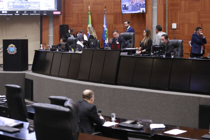Em segunda votação, os deputados votaram o Projeto de Lei 955/2022, que institui a Taxa de Controle, Acompanhamento e Fiscalização das Atividades de Pesquisa, Lavra, Exploração e Aproveitamento de Recursos Minerários – TFRM e o Cadastro Estadual de Controle e Fiscalização das Atividades de Pesquisa, Lavra, Exploração