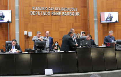 Conforme o governo, a criação de unidade de conservação sobre propriedade privada, sem que o proprietário seja imediatamente indenizado, como manda a Constituição, gera um grave problema social