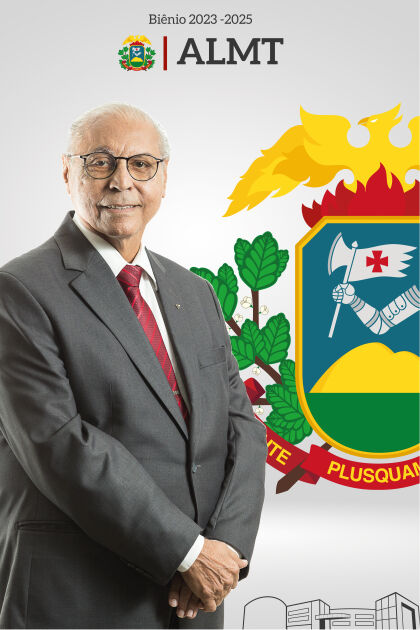 Júlio Campos