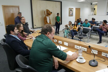 Durante sessão de instalação, Max Russi afirmou que o abandono de animais domésticos é um problema grave em todo Brasil e citou dados de pesquisa realizada pelo Instituto Pet Brasil (IPB)