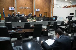 Sessão plenária matutina