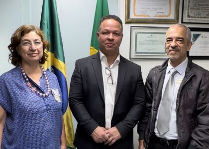 Deputado Cláudio Ferreira se reúne com integrantes do Movimento Brasil Sem Aborto