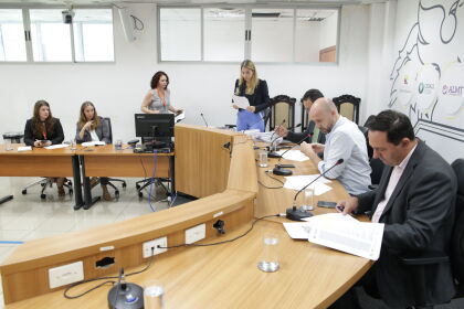 Antes de dar início à votação, o deputado Valdir Barranco (PT) pediu para retirar de pauta os projetos de lei 286/2023 e 405/2023, ambos de sua autoria