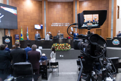 Sessão Especial para outorga da Comenda Dante de Oliveira aos desembargadores e membros do Tribunal Regional Eleitoral (TRE)