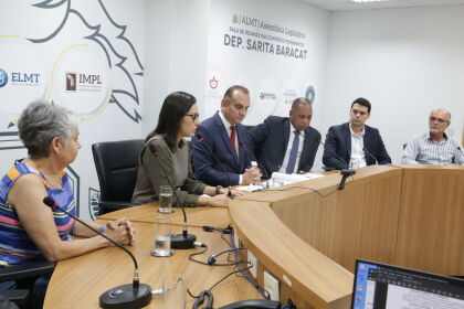 Presidente da Assembleia Legislativa em exercício, a deputada Janaina Riva (MDB) destacou a relevância das pautas reivindicadas pela frente parlamentar