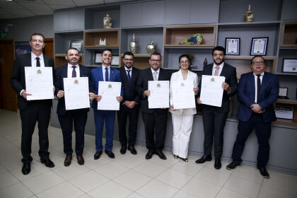 À Procuradoria Geral da Assembleia Legislativa compete, dentre outras atribuições, a representação judicial, extrajudicial e a consultoria jurídica 
