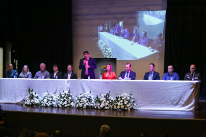 Sessão especial entrega moções de aplausos em Tangará da Serra