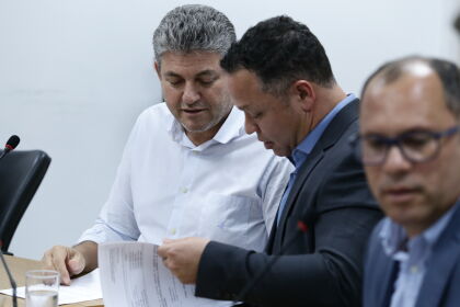 As propostas analisadas ainda passam por apreciação da Comissão de Constituição e Justiça e por votação em plenário