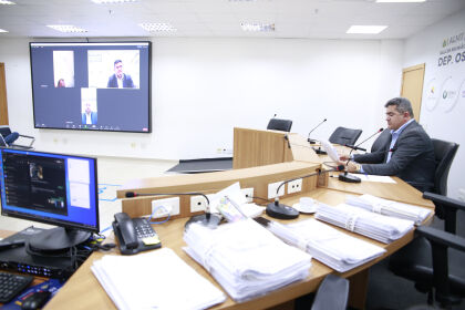 Entre os projetos que tiveram pareceres favoráveis aprovados, constam dois de autoria do presidente da comissão, deputado Elizeu Nascimento