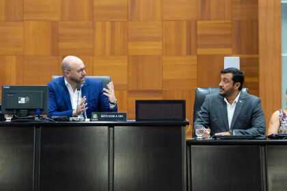 Deputado Beto Dois a Um e o secretário de Estado de Ciência, Tecnologia e Inovação, Allan Kardec Benitez