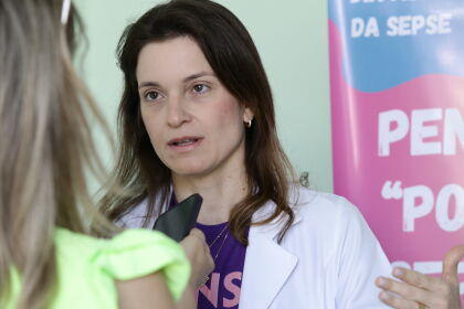 Infectologista Paula Sossai Rizzo, palestrante no 1º Simpósio sobre Sepse promovido pelo HUJM
