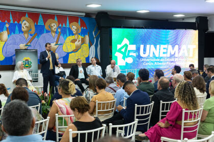 Sessão especial comemora os 45 anos da Unemat em Cáceres