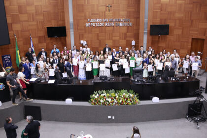 Cirurgiões-dentistas são homenageados pela Assembleia Legislativa