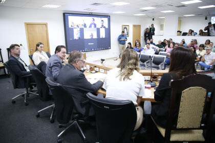 Audiência Pública - Esclarecimentos sobre a transparência na política estadual de regulamentação do SUS no âmbito do Estado de Mato Grosso